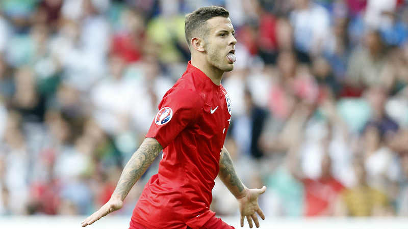Primeiros gols de Wilshere pela Inglaterra foram duas pinturas quase id&ecirc;nticas