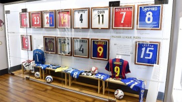 Gerrard doou sua coleção para o Liverpool fazer um museu sobre o seu eterno capitão