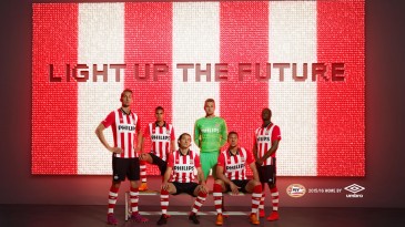 Umbro assumiu o PSV e fez duas belas camisas para a temporada 2015/16