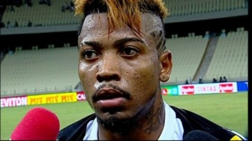 A entrevista de Marinho ficou ainda melhor transformada em pagode