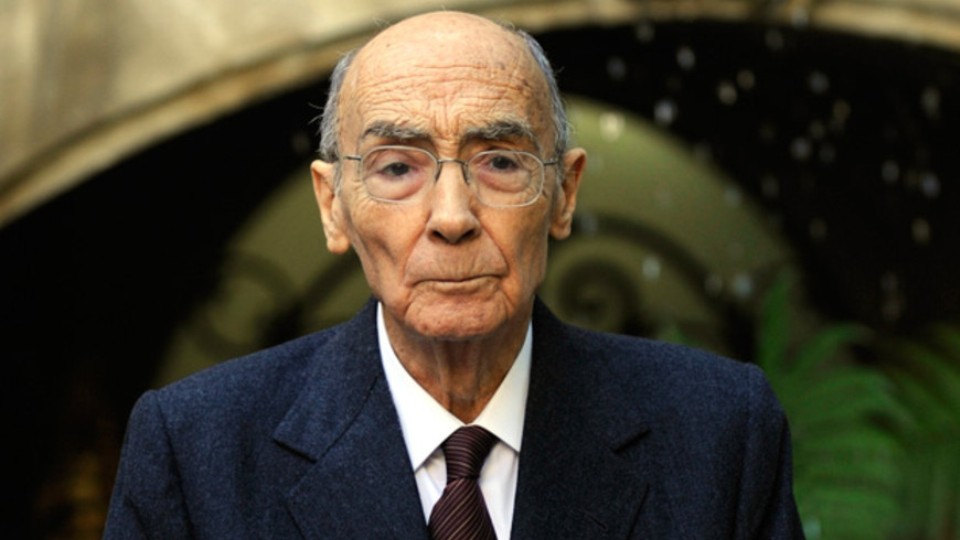 O futebol &ldquo;neg&oacute;cio&rdquo; e o futebol &ldquo;espet&aacute;culo&rdquo; segundo Jos&eacute; Saramago