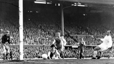 Como seriam as copas europeias se o formato fosse o mesmo de antes da Champions League?