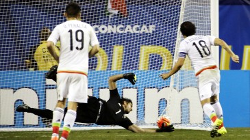 Guardado pensou em perder pênalti contra Panamá e jornais falam de “Copa Roubo”