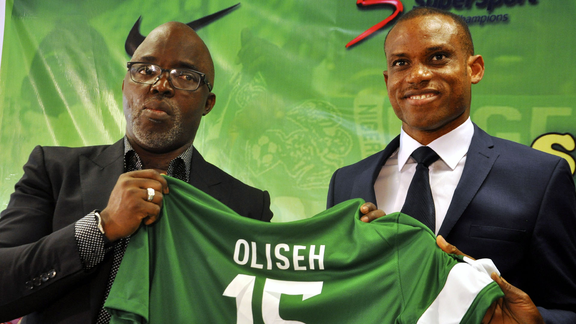 Autor de gola&ccedil;o contra Espanha na Copa 98, Oliseh &eacute; o novo t&eacute;cnico da Nig&eacute;ria