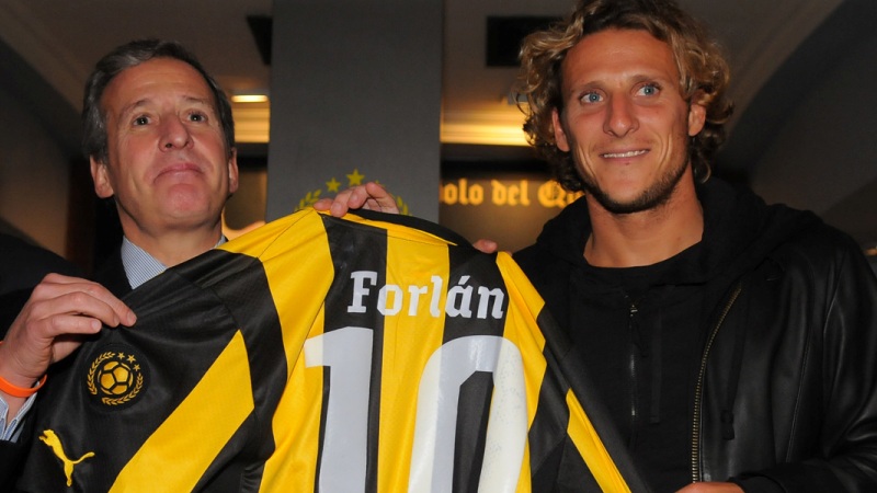 Forl&aacute;n chega ao Pe&ntilde;arol para cumprir um sonho em seu time de cora&ccedil;&atilde;o