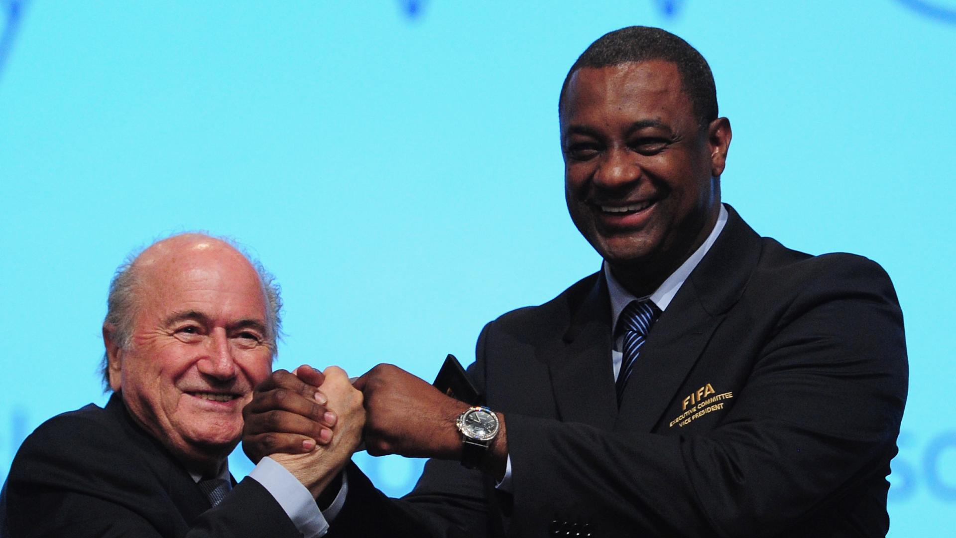 Ex-presidente da Concacaf entregou at&eacute; a alian&ccedil;a para cobrir a fian&ccedil;a do Fifagate