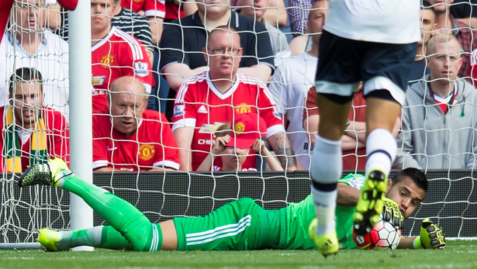United venceu o Tottenham gra&ccedil;as &agrave; solidez na defesa, mas a pergunta fica: Romero &eacute; confi&aacute;vel?
