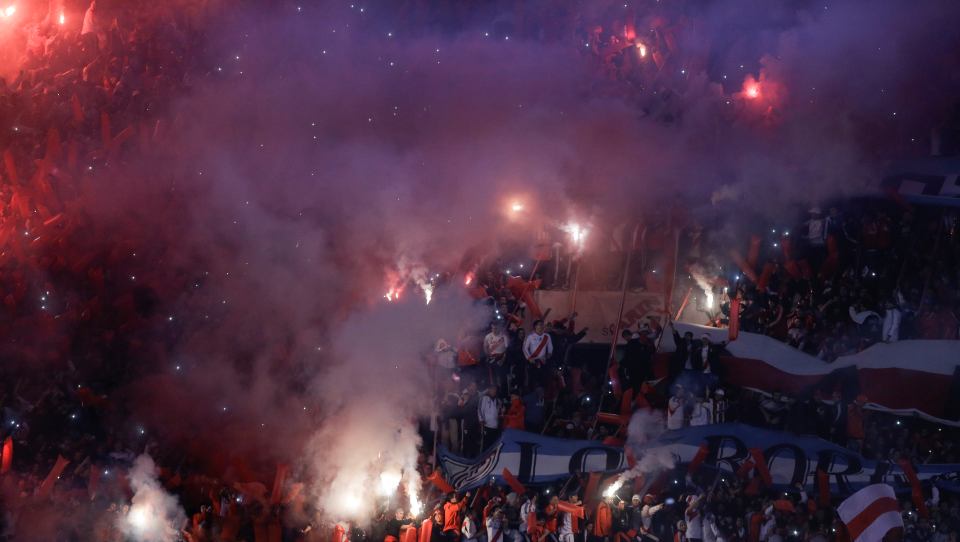 [V&iacute;deo] Sinta o fant&aacute;stico recibimiento do Monumental na decis&atilde;o da Libertadores