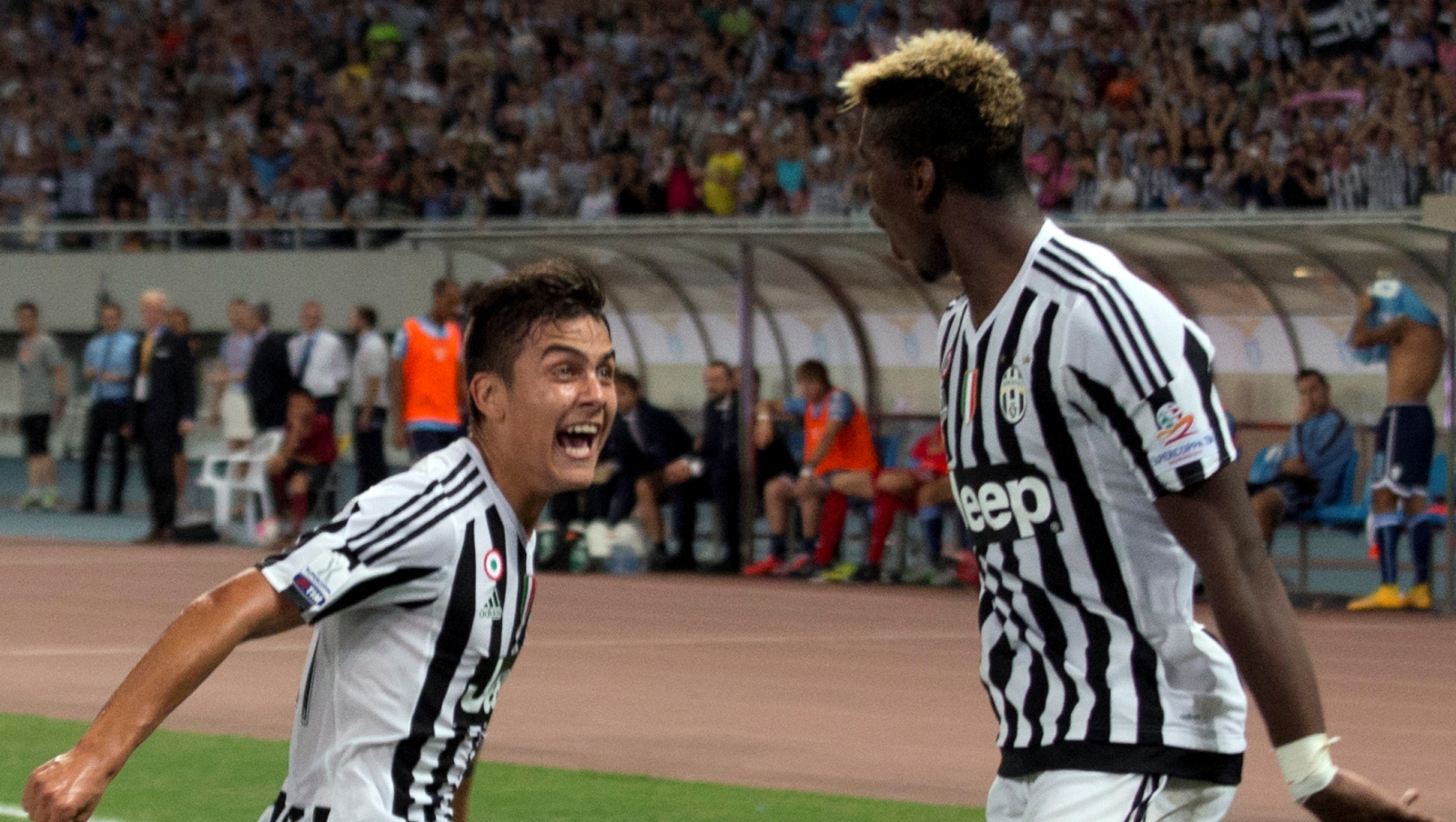 Dybala j&aacute; chegou na Juve prometendo bastante e brilhou na conquista da Supercopa