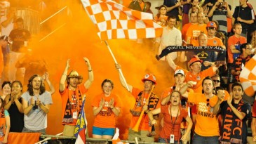 Torcedores de time da segundona americana protestam para Traffic e J. Hawilla darem no pé