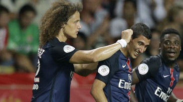 Di María deu uma assistência absurda para Lavezzi na sua estreia pelo PSG