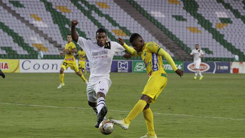 Jogo da primeira divis&atilde;o colombiana teve apenas dois pagantes e 13 d&oacute;lares de renda