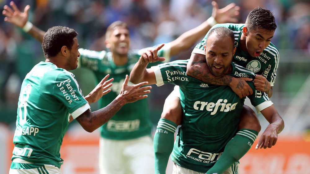 Apesar da p&eacute;ssima arbitragem, Brasileir&atilde;o nos d&aacute; bons motivos para comemorar