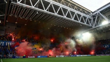 [Galeria] Clássico sueco teve disputa de festa mais incrível nas arquibancadas