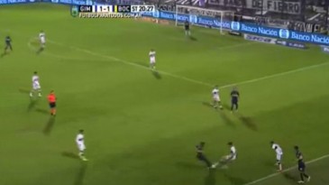 Entrada violentíssima de Benitez foi a última de uma sequência de quatro carrinhos do Gimnasia