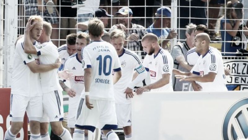 O Carl Zeiss Jena reviveu a sua grandeza e eliminou o Hamburgo da Copa da Alemanha