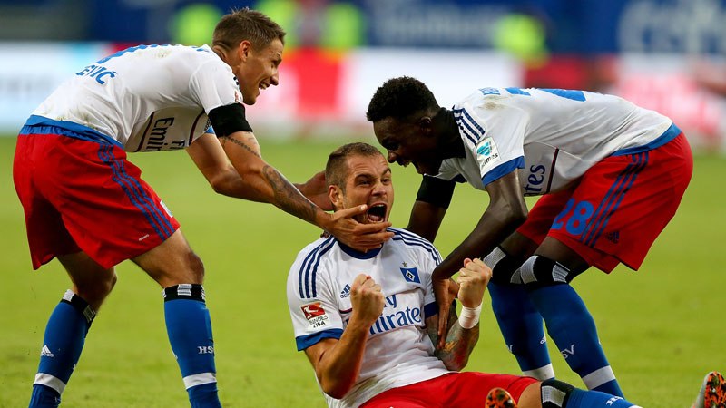 Se depender da vibra&ccedil;&atilde;o do Hamburgo e de sua torcida, o rel&oacute;gio n&atilde;o para