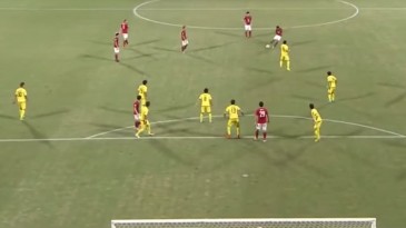 Olha de onde Paulinho marcou um golaço de falta pelo Guanghzou Evergrande