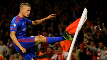 O frango de Ospina foi o ápice de mais um desastre Arsenal nesta Champions