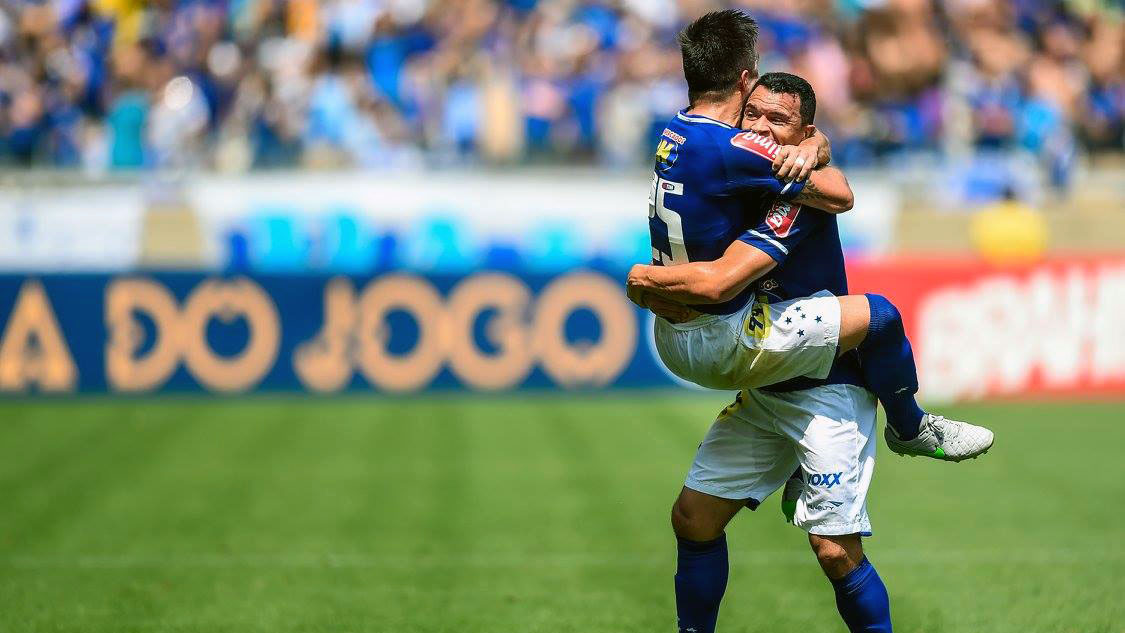 A estreia era de Mano, mas quem roubou a cena na goleada do Cruzeiro foi Willian