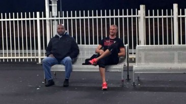 Zagueiro do Crystal Palace prefere pegar o trem para ir para casa depois dos jogos