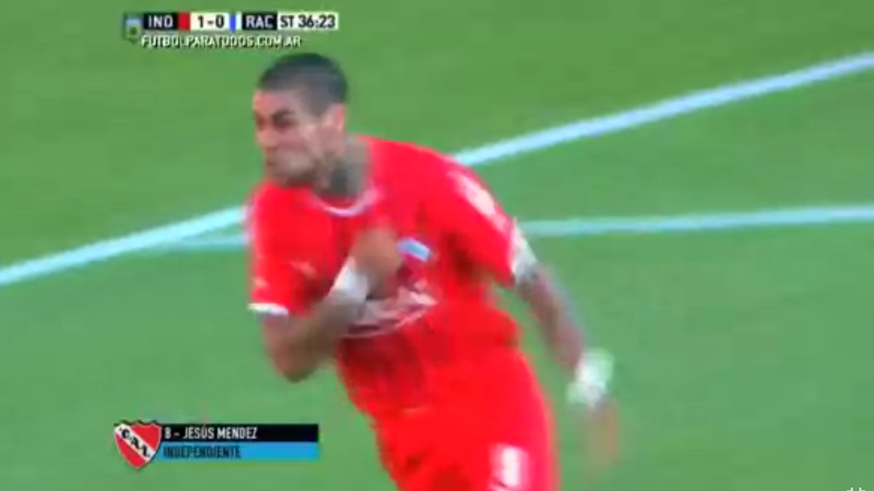 As l&aacute;grimas de M&eacute;ndez foram pelo gol no cl&aacute;ssico contra o Racing e pelo irm&atilde;o que se matou