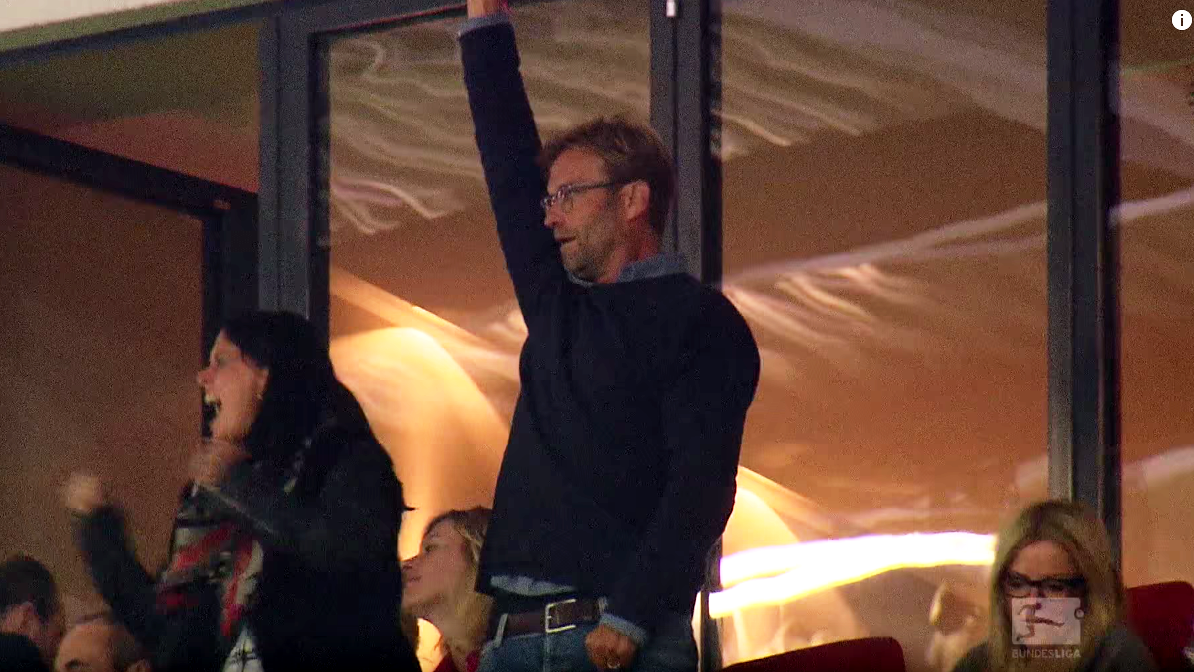 Klopp voltou a Mainz e, das arquibancadas, vibrou pelo clube ao qual se dedicou por 18 anos