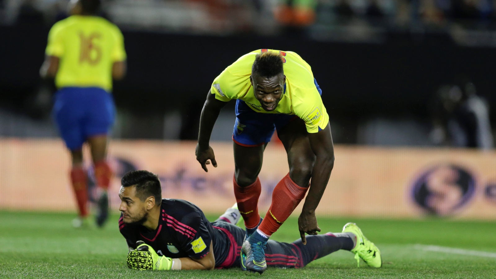 O Equador vive noite hist&oacute;rica no Monumental e imp&otilde;e um vexame custoso &agrave; Argentina