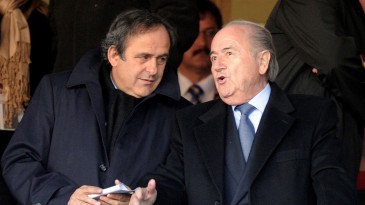 Blatter diz que Copa de 2022 era para ser nos EUA e Platini provocou escândalo da Fifa