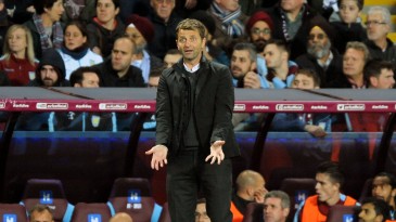 Na Inglaterra técnico também cai: Sherwood é demitido do lanterna Aston Villa