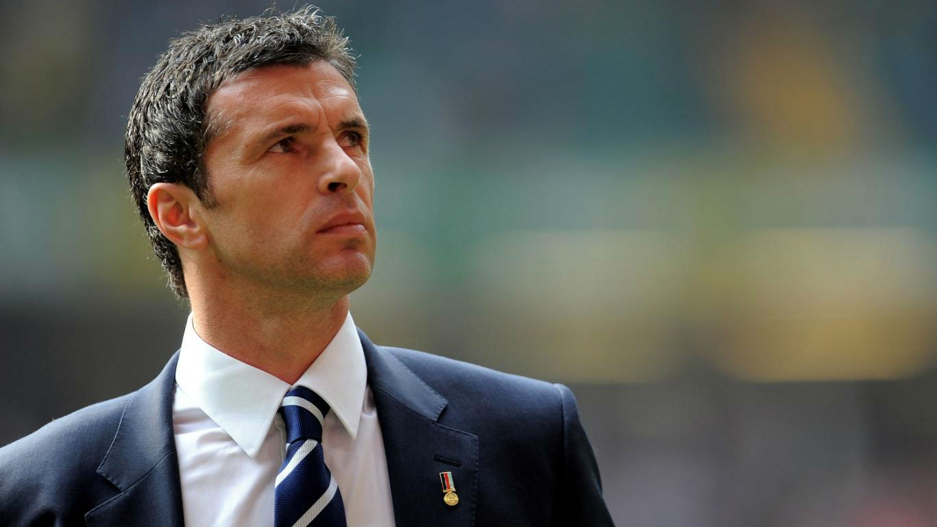 Gary Speed, t&eacute;cnico de Gales que morreu em 2011, n&atilde;o foi esquecido na festa da classifica&ccedil;&atilde;o
