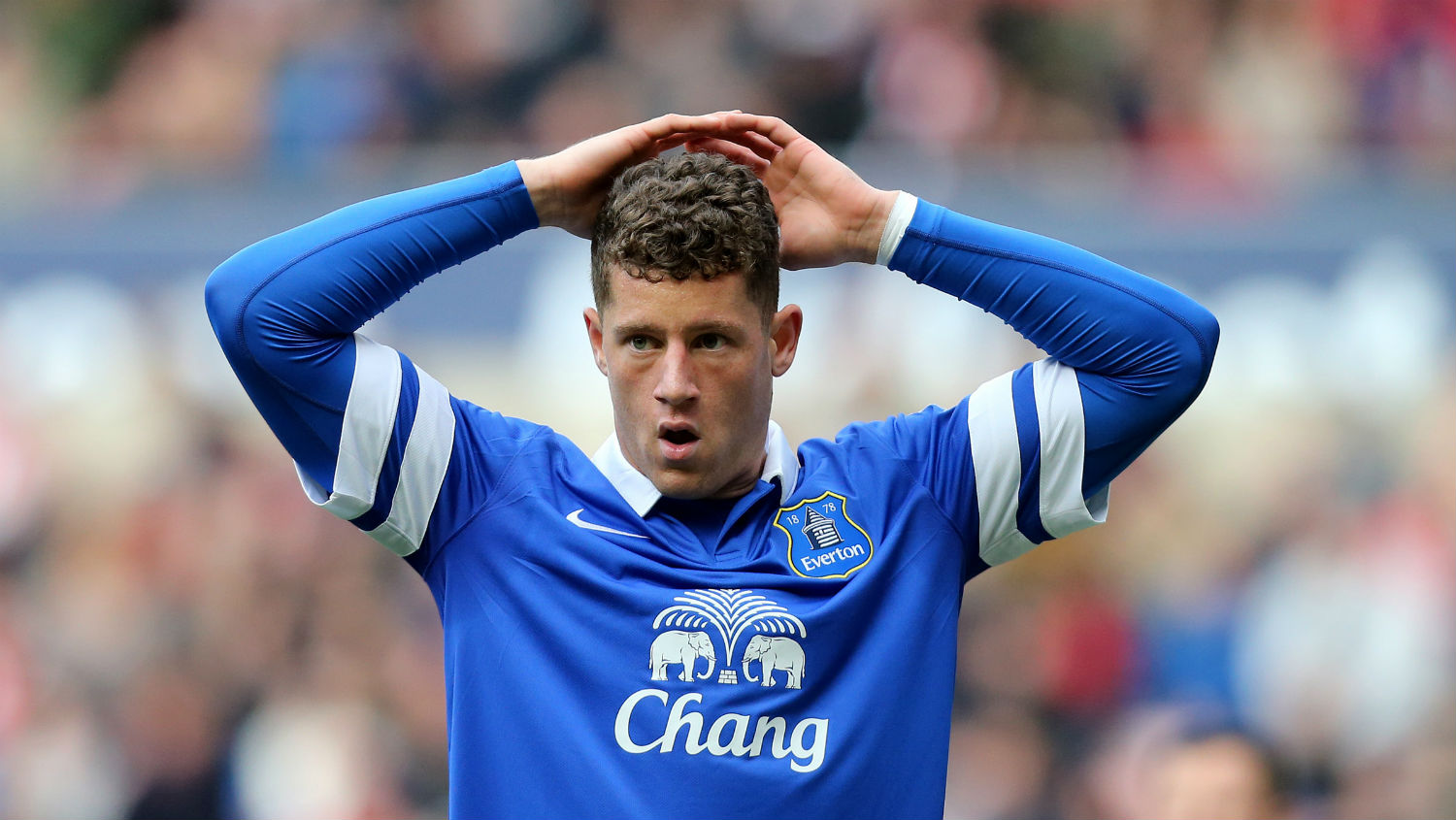 Hodgson prop&otilde;e um desafio ambicioso para Barkley: jogar que nem Baggio e Totti