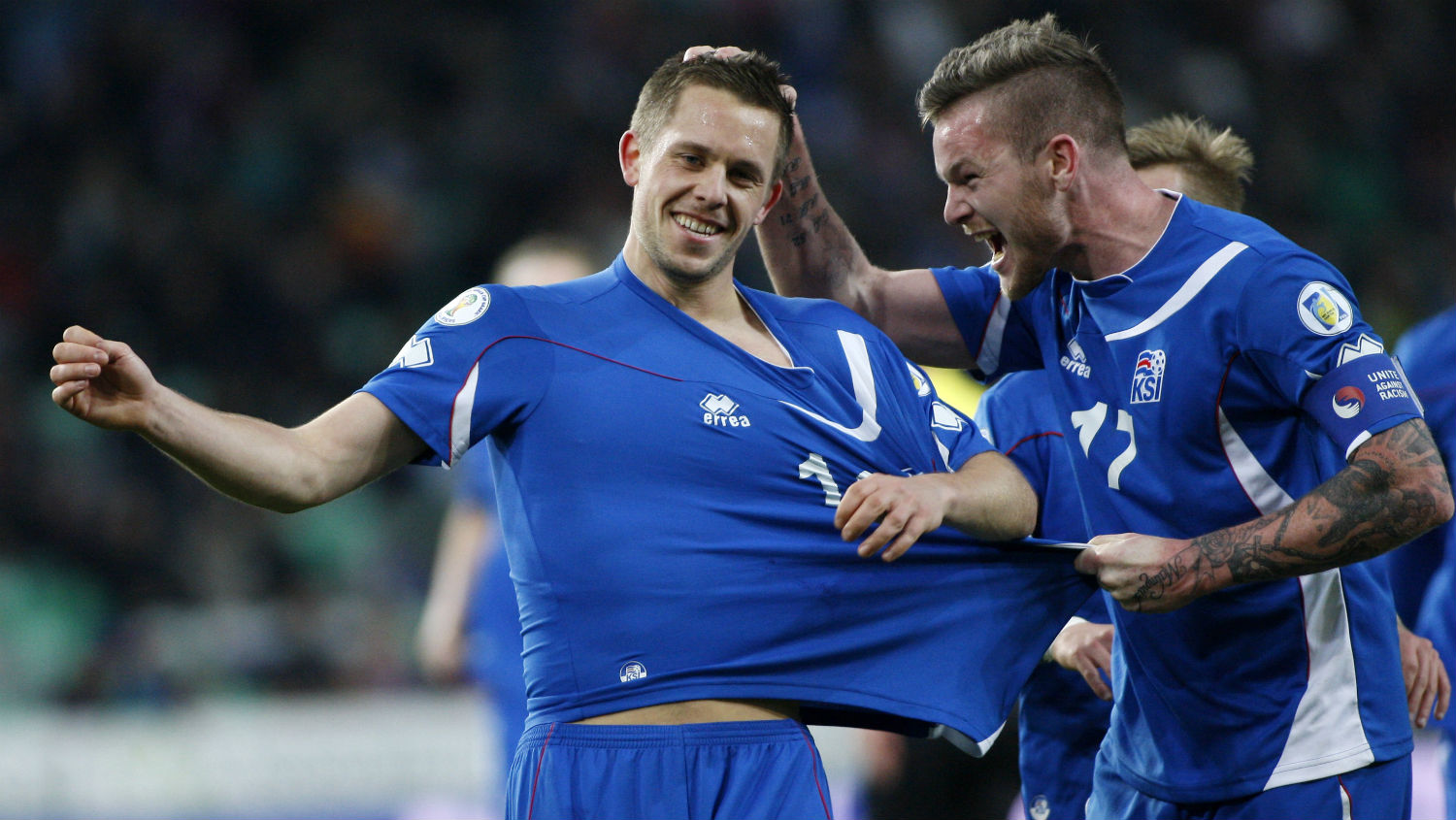 Ningu&eacute;m se incomodou em parar Sigurdsson, que fez um gola&ccedil;o para a Isl&acirc;ndia