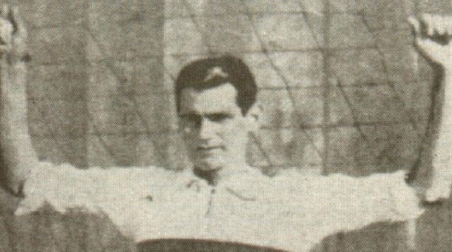 Os 120 anos de Lara, o craque imortal honrado at&eacute; no hino pelos gremistas