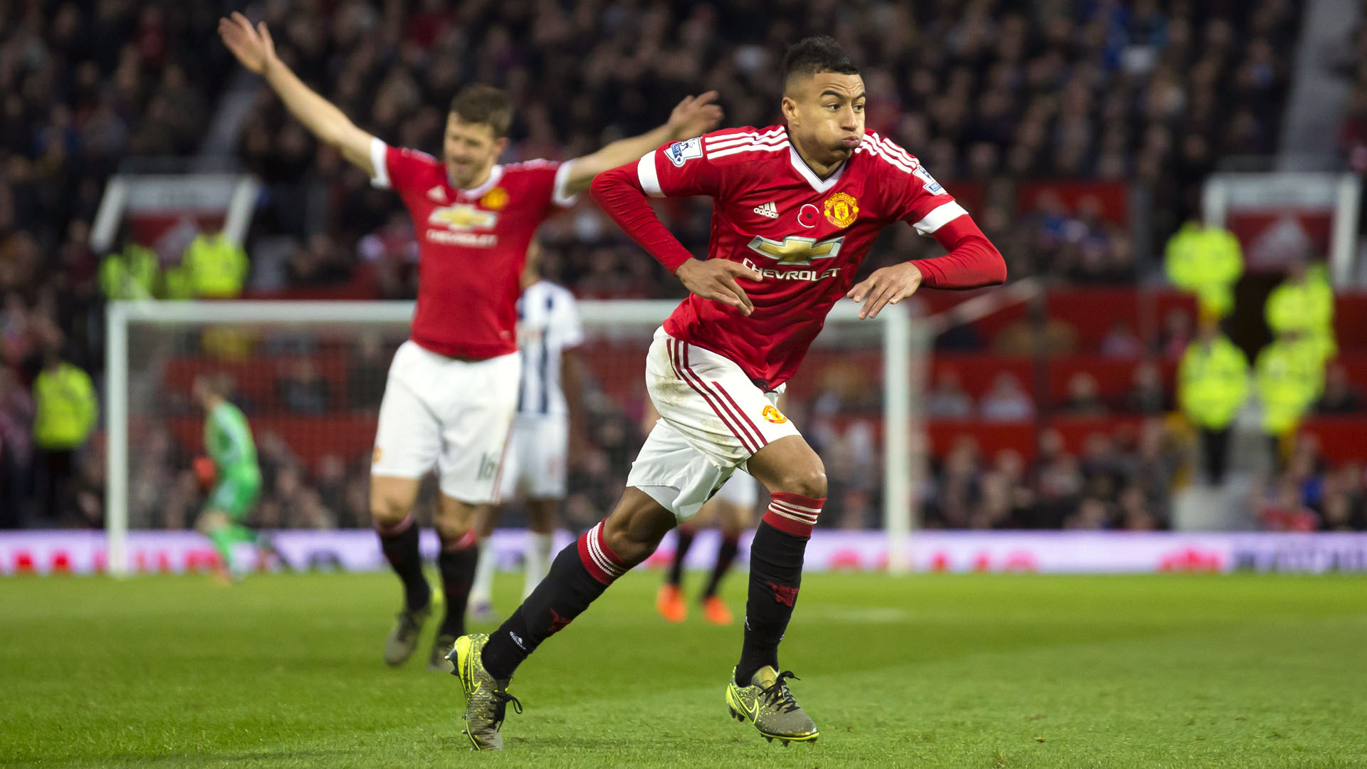 A aposta em Lingard rendeu a vit&oacute;ria, mas Manchester United ainda joga pouco futebol