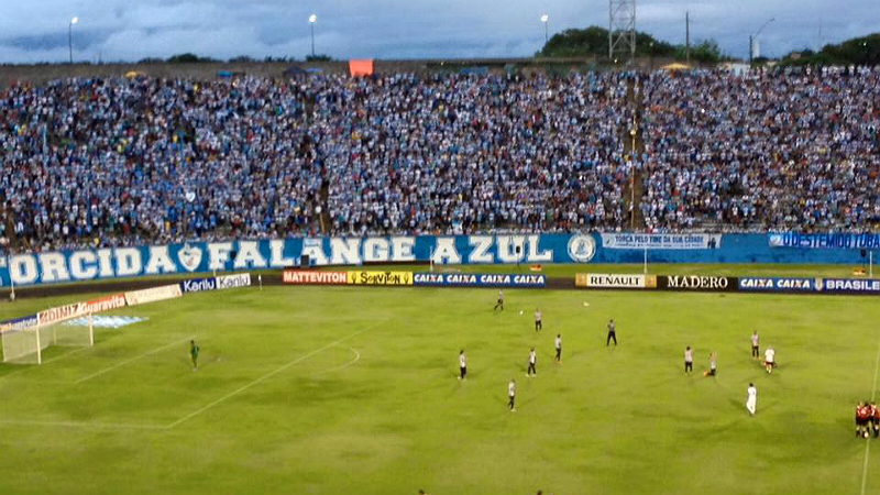 Torcida se fez presente no Est&aacute;dio do Caf&eacute; (Divulga&ccedil;&atilde;o)