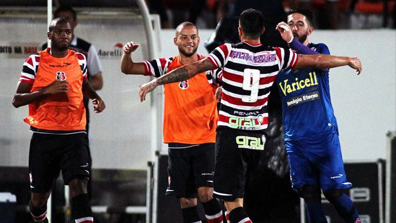 Santa Cruz arrancou virada sobre Bahia na Fonte Nova e segue com sonho do acesso