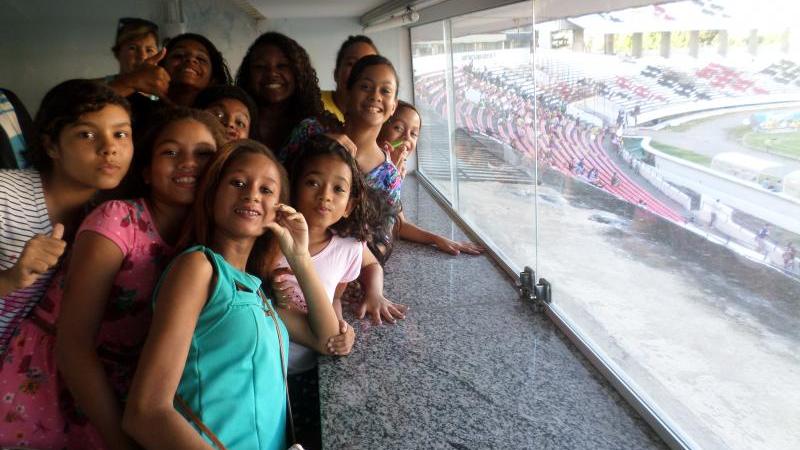 Responsabilidade social: Santa Cruz realiza projeto cultural para crian&ccedil;as carentes de Recife