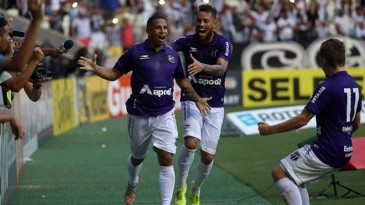 O Castelão repleto testemunhou o milagre do Ceará, salvo na Série B após meses dado como morto