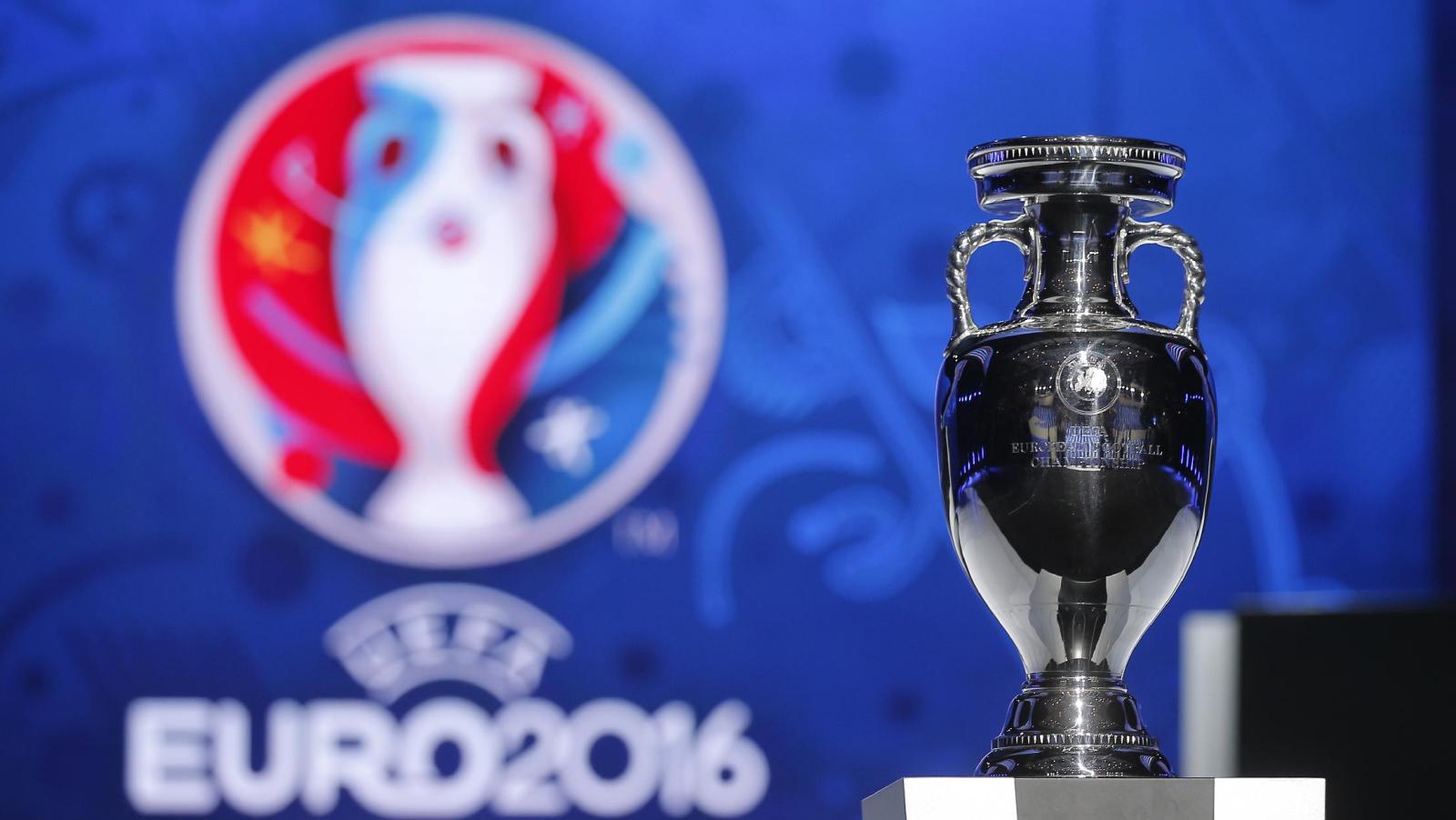 Com as 24 sele&ccedil;&otilde;es definidas, assim ficaram os potes para o sorteio dos grupos da Euro 2016