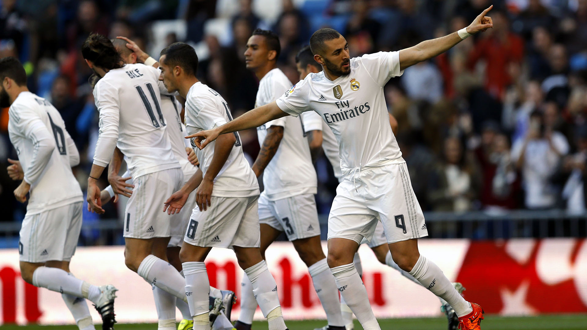 Goleada do Real Madrid n&atilde;o teve o show esperado, mas teve Benzema de volta aos gols
