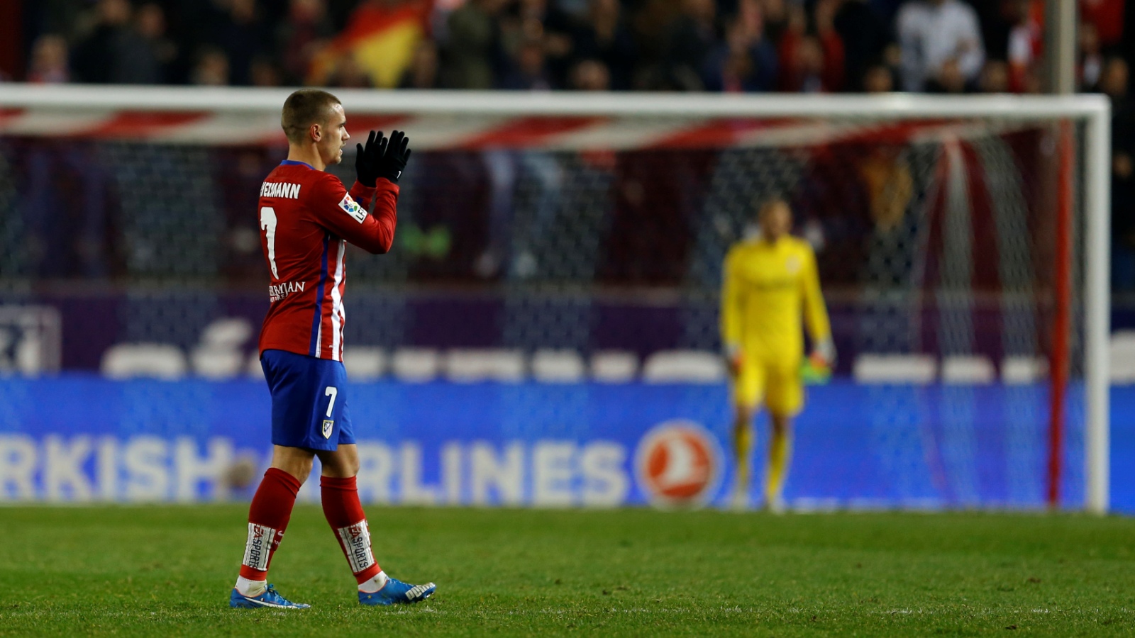 Mais decisivo que qualquer outro no Espanhol, Griezmann coloca Atl&eacute;tico no topo junto ao Bar&ccedil;a