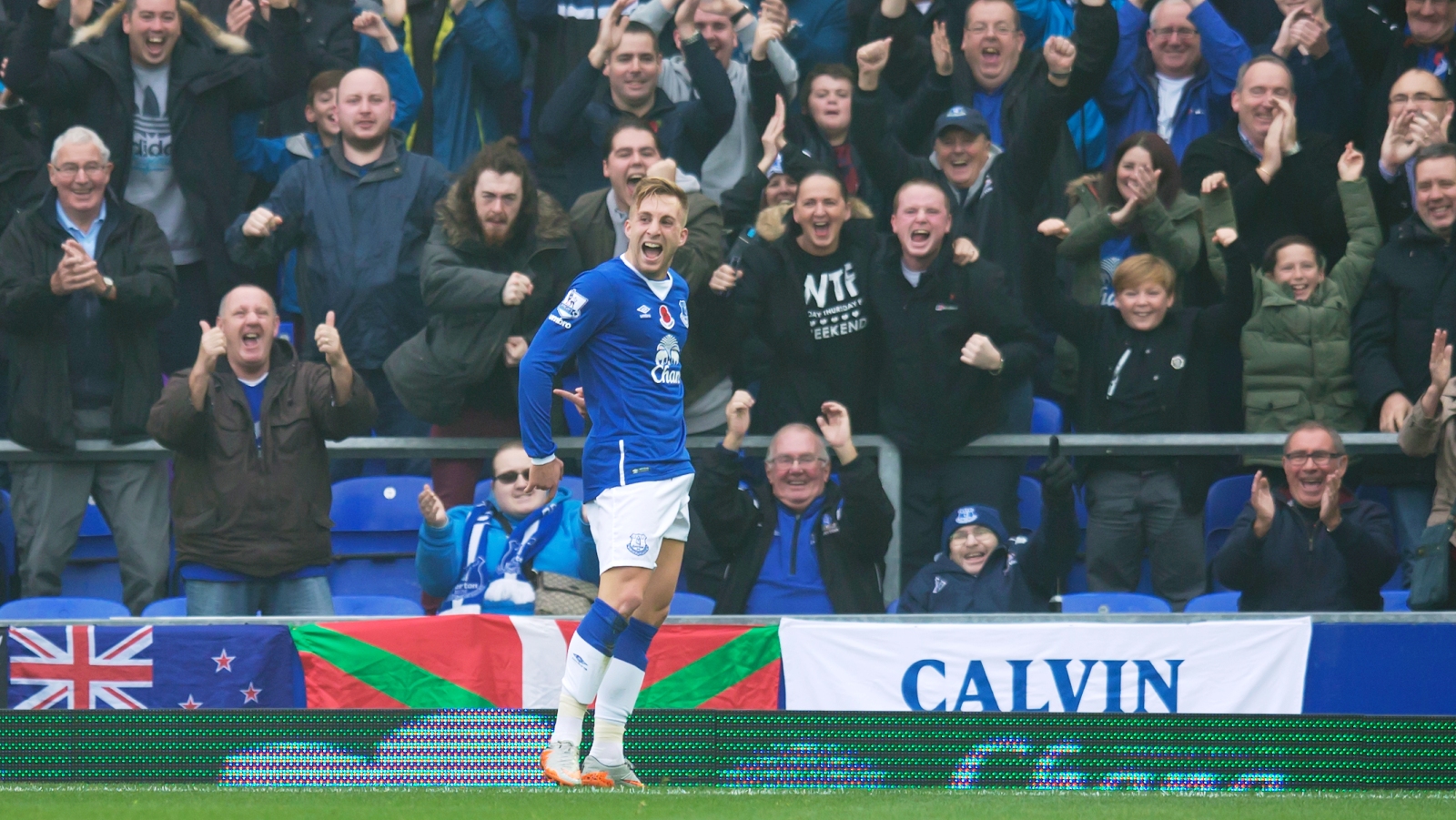 De promessa nunca cumprida no Bar&ccedil;a, Deulofeu confirma o seu talento no Everton