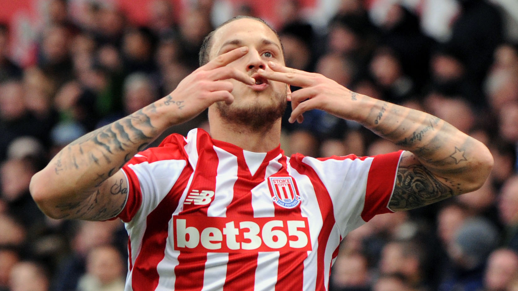Shaqiri e Arnautovic fizeram o Stoke passar por cima do Manchester City sem dificuldades