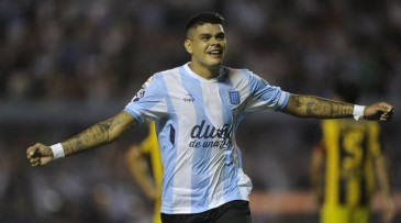 Bou abandonou as férias para coordenar doações a desabrigados por inundações na Argentina