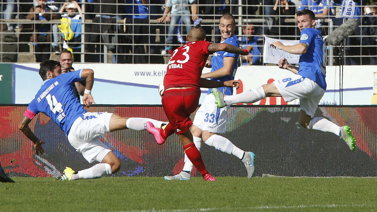 Veja esta sele&ccedil;&atilde;o de gola&ccedil;os do meio da rua no primeiro turno da Bundesliga