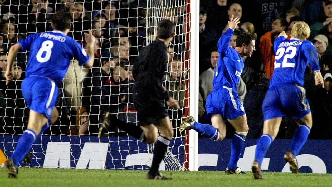 Chelsea derrotou Invincibles do Arsenal para quebrar o maior tabu do cl&aacute;ssico em 2004