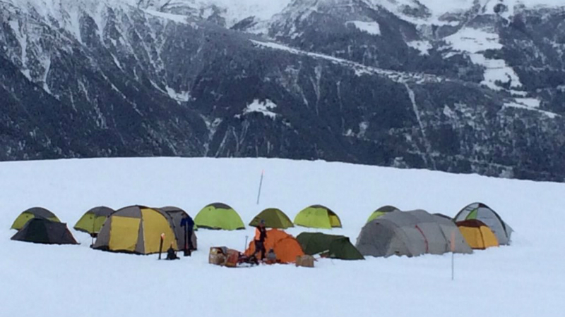 Est&aacute; vendo estas barracas? &Eacute; o elenco do Mainz come&ccedil;ando sua intertemporada