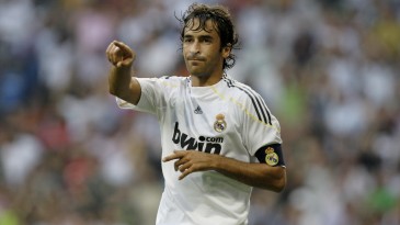 Raúl, em ótima entrevista: “Não dão um curso que ensine o jogador a ter muito dinheiro”