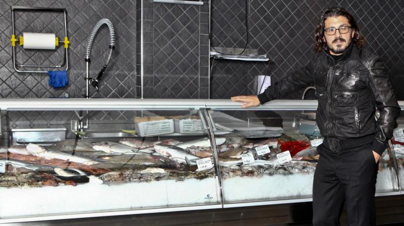 Nos 38 anos de Gattuso, sua melhor hist&oacute;ria: O sonho de inf&acirc;ncia realizado em uma peixaria